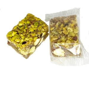 Rectangular loukoum with pistachios